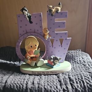 Precious Moments Lavender 'MEOW' Kitten Figurine with Girl Reading